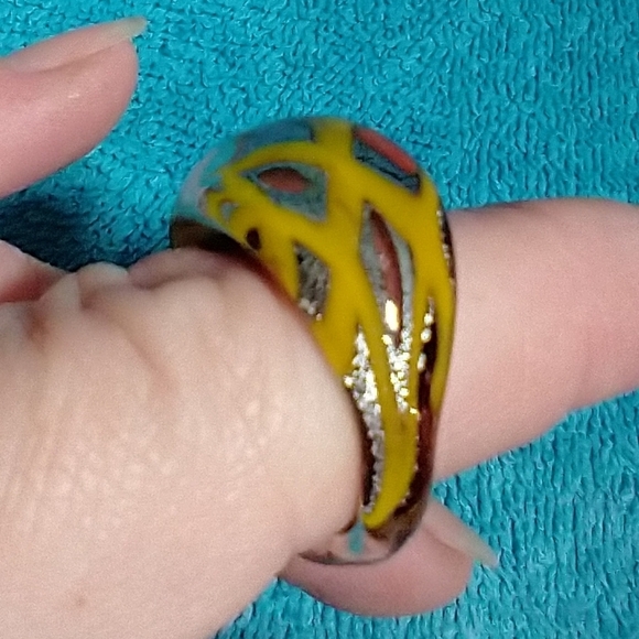 Yellow Red and Silver Glitter Glass Ring - Picture 4 of 4